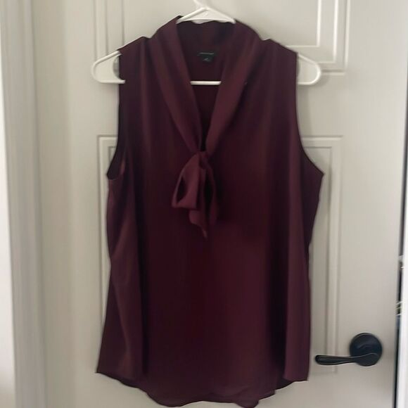 Ann Taylor Burgundy Bow Neck Shell - Picture 1 of 6